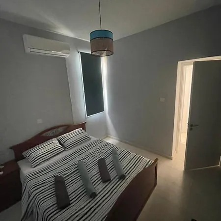 Semesterbostad Azure Waves House *